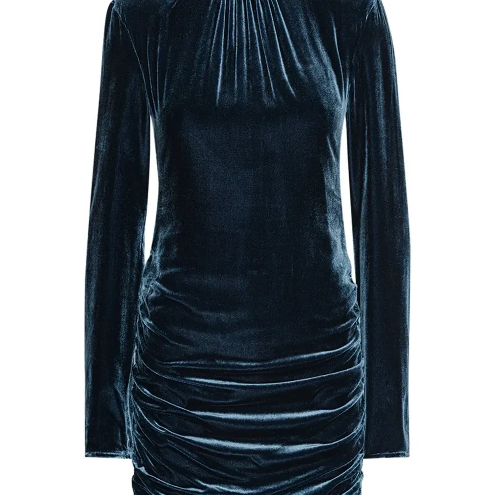 Бархатное платье мини