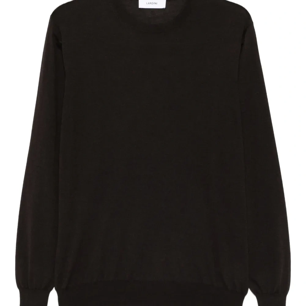 Свитер с круглым вырезом