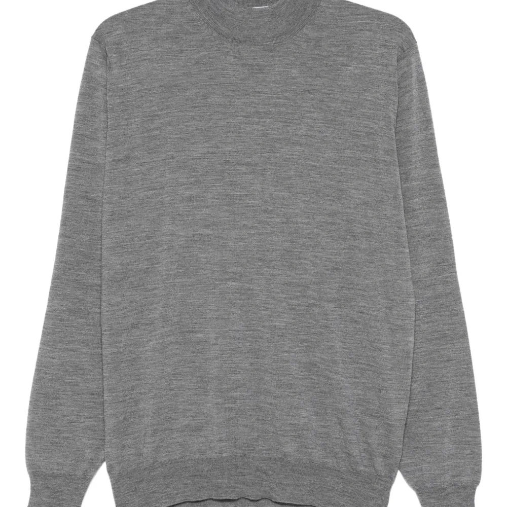 Шерстяной свитер с высоким воротником