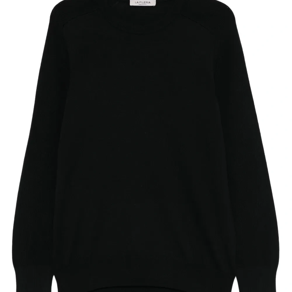 Свитер в рубчик с круглым вырезом