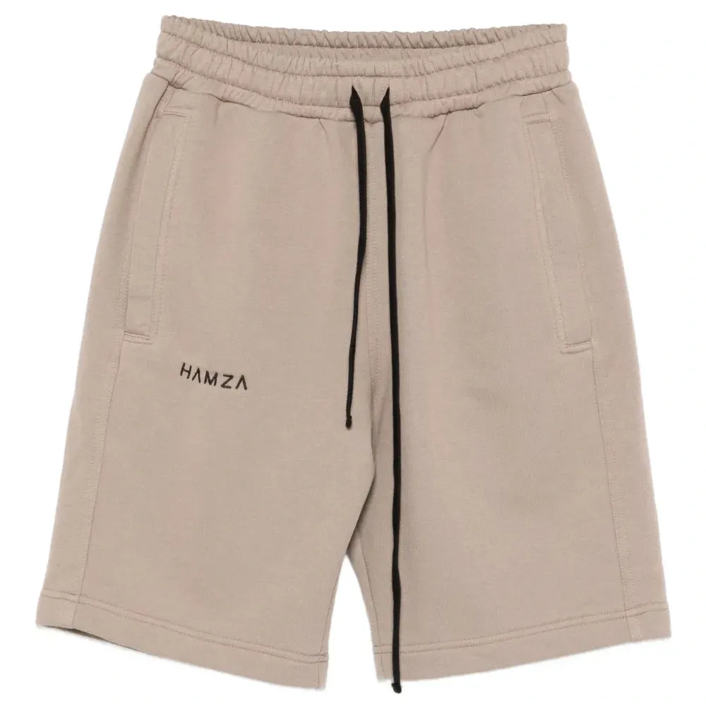 Спортивные шорты