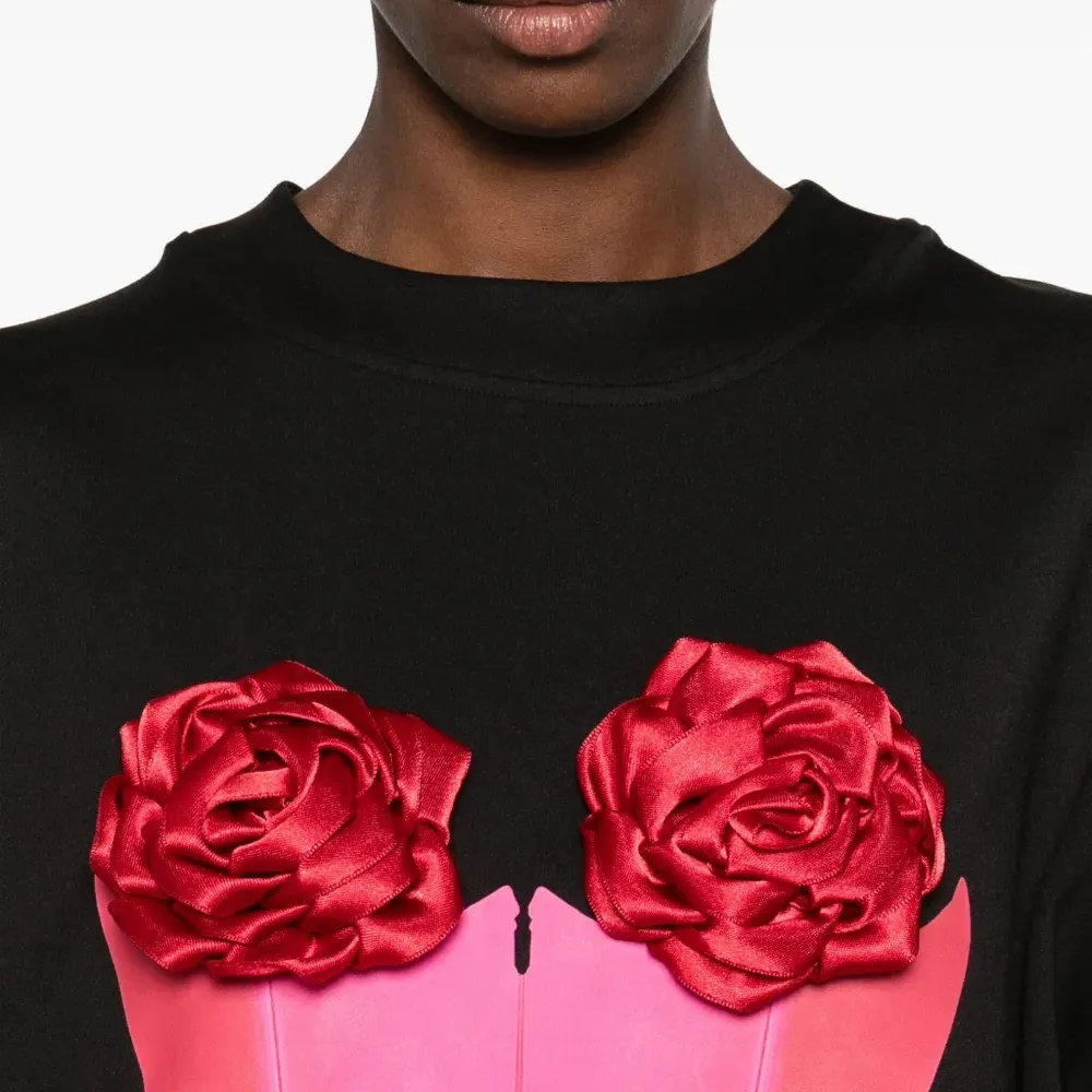 Декорированная футболка