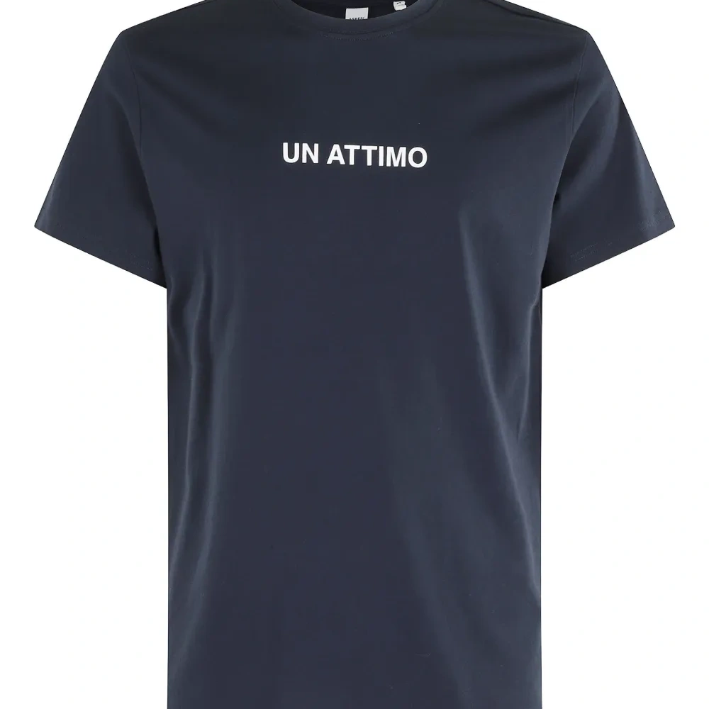 Футболка с круглым вырезом