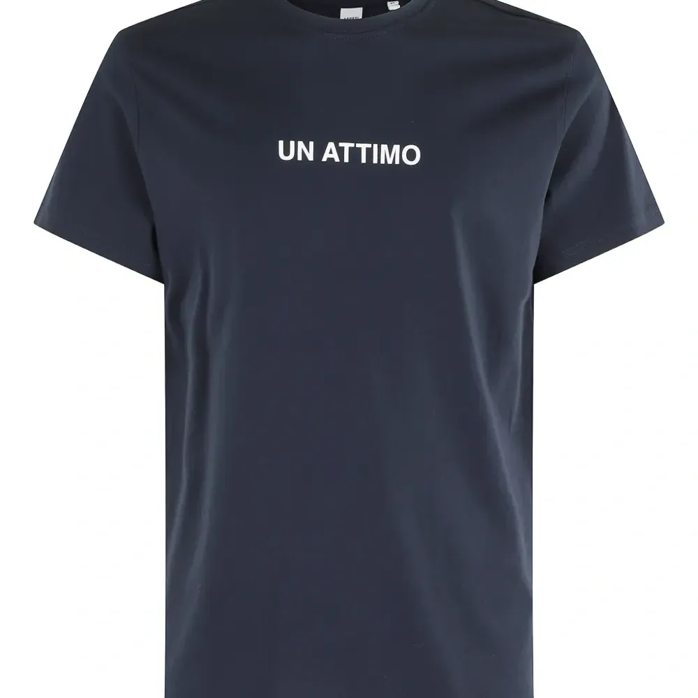 Футболка с круглым вырезом