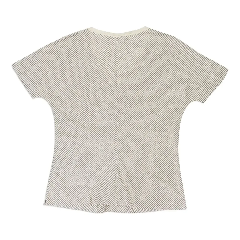 Полосатая футболка с V-образным вырезом Полосатая футболка с V-образным вырезом