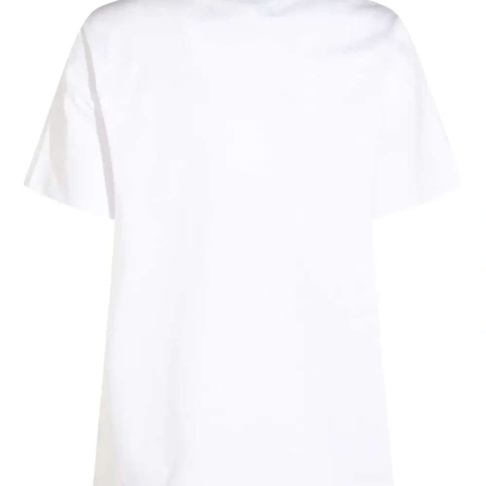 Декорированная футболка