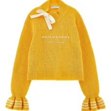 Свитер с оборками