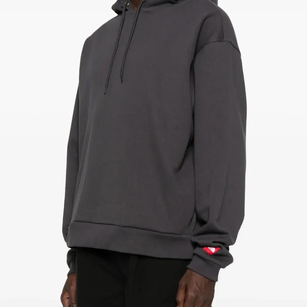 Толстовка с капюшоном