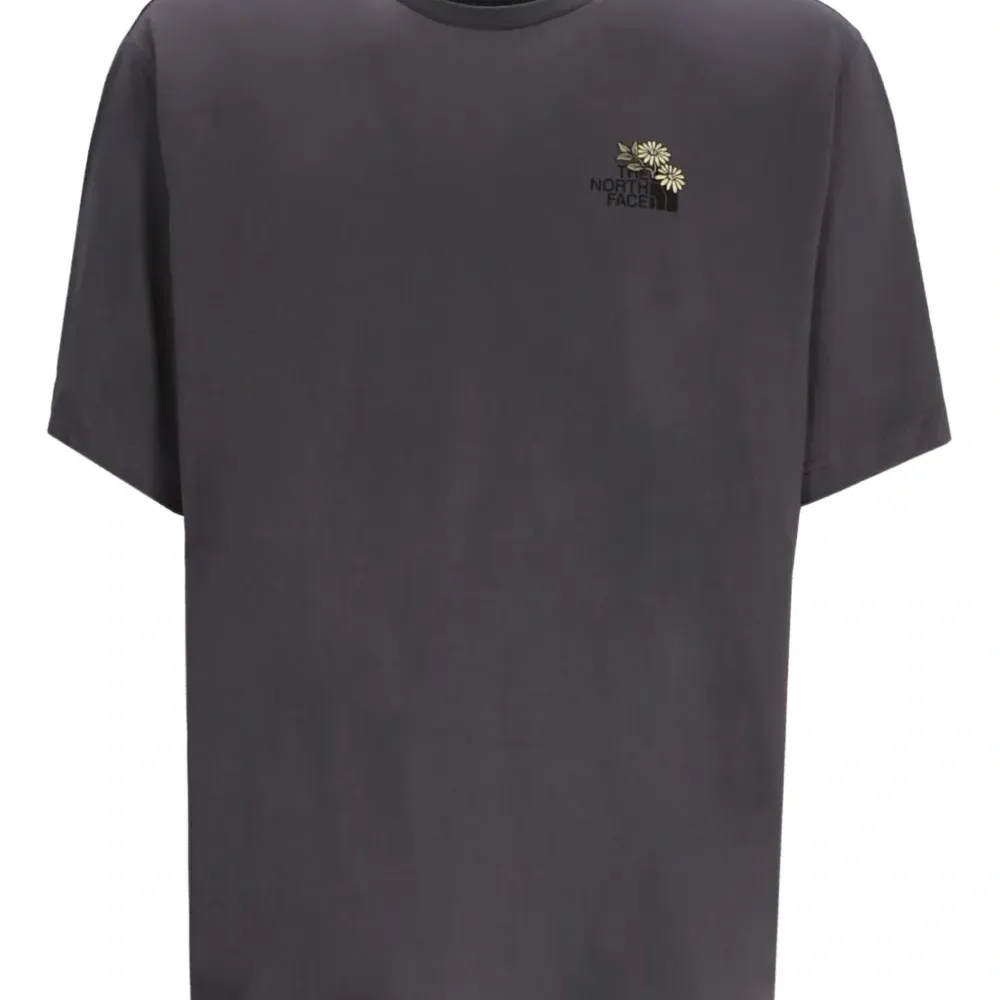 Футболка с цветочным принтом Футболка с цветочным принтом