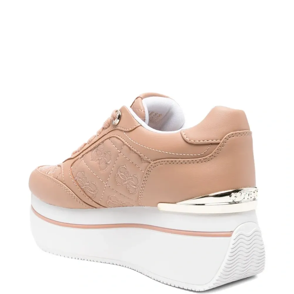 Слипоны на платформе с логотипом Слипоны на платформе с логотипом