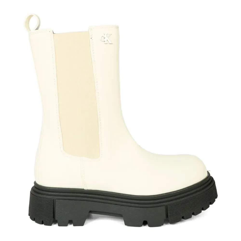 Ботинки на массивной подошве Ботинки на массивной подошве