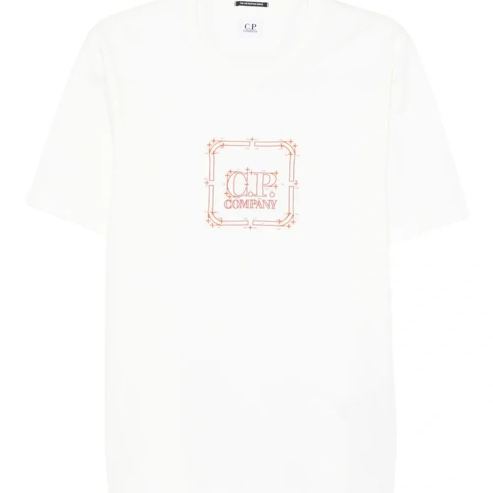 Футболка с логотипом