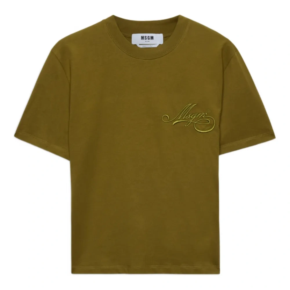 Футболка с вышитым логотипом