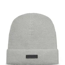 Шерстяная шапка бини в рубчик