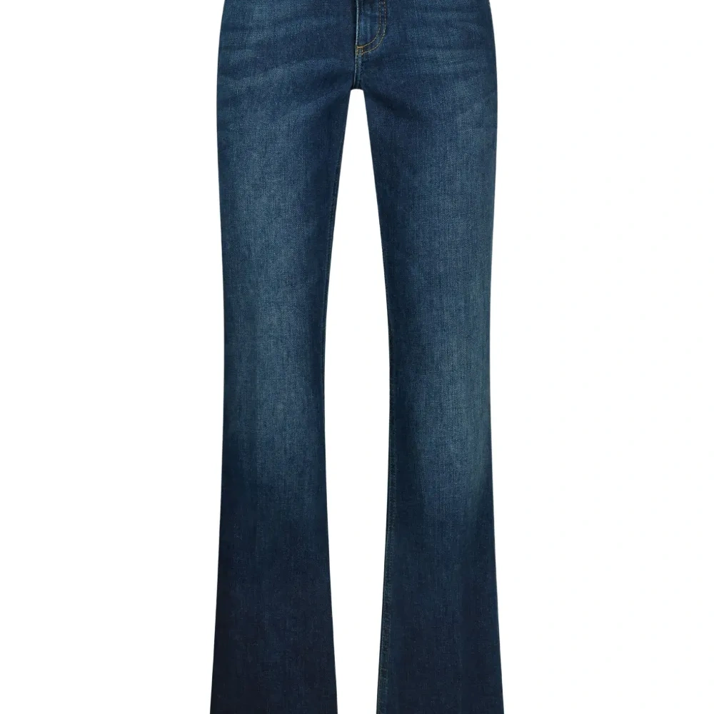 Джинсы bootcut с нашивкой-логотипом