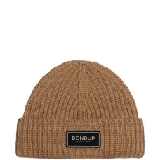 Шапка-бини с нашивкой-логотипом