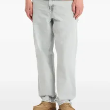 Джинсы с карманами