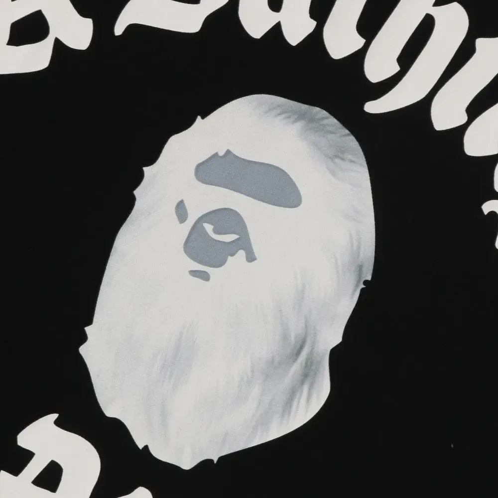 Футболка с логотипом