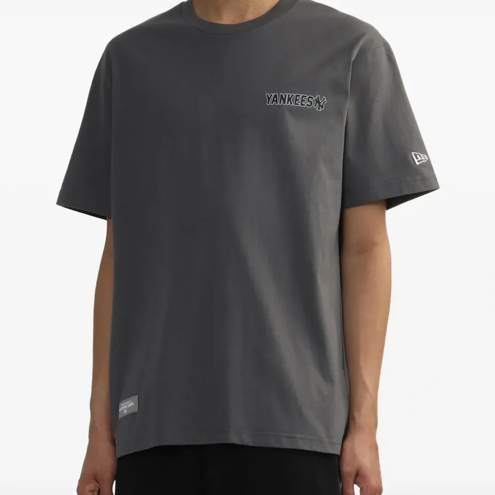 Футболка с логотипом Yankees