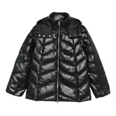 Стеганая куртка с капюшоном Стеганая куртка с капюшоном