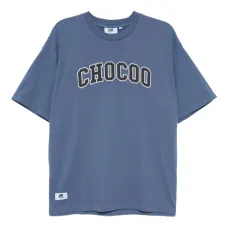 Футболка с вышитым логотипом