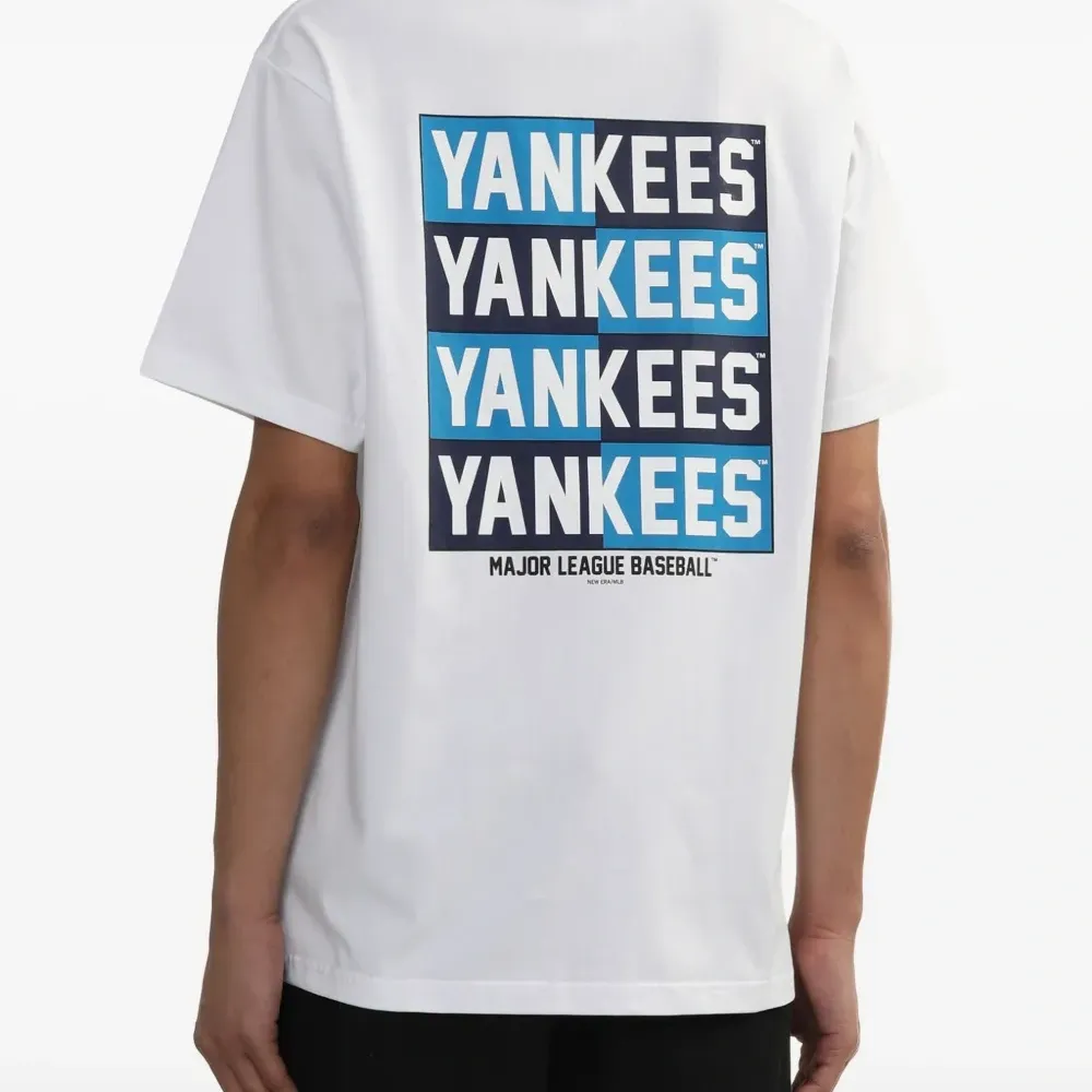 Футболка с логотипом New York Yankees