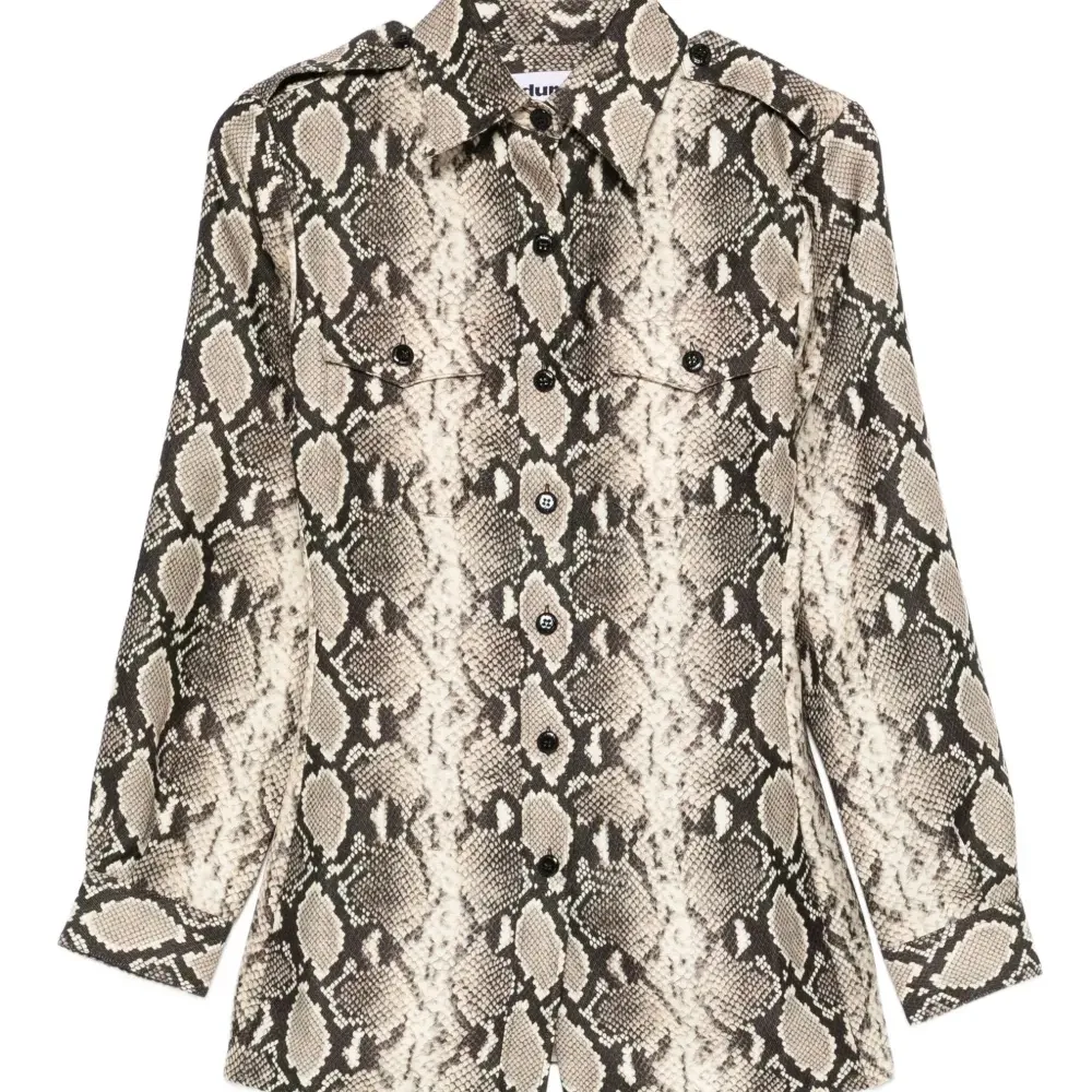 Рубашка на пуговицах