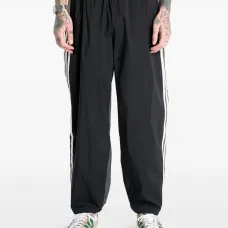 Спортивные брюки с полосками