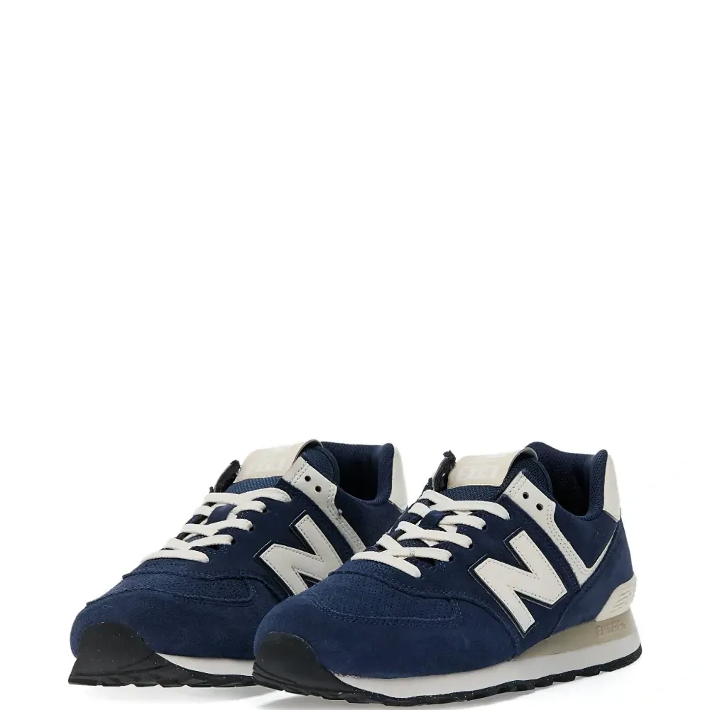 Замшевые кроссовки 574