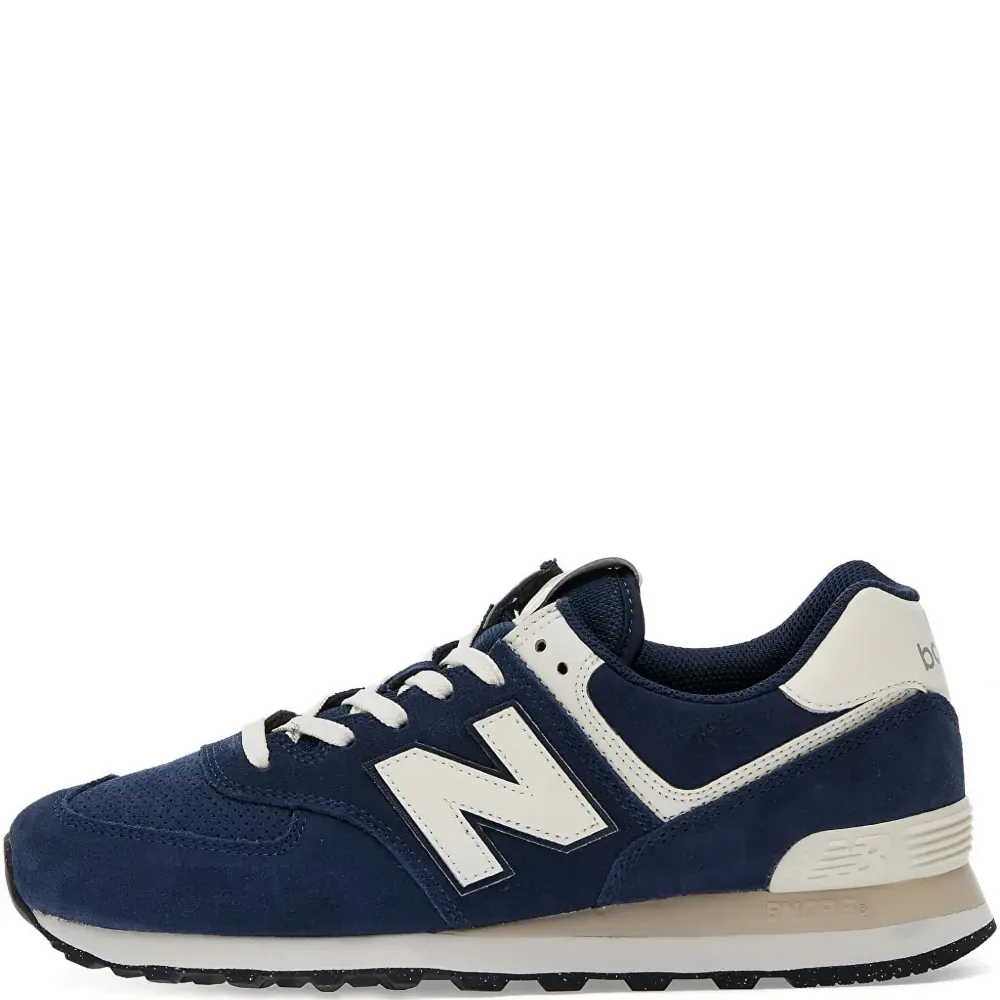 Замшевые кроссовки 574