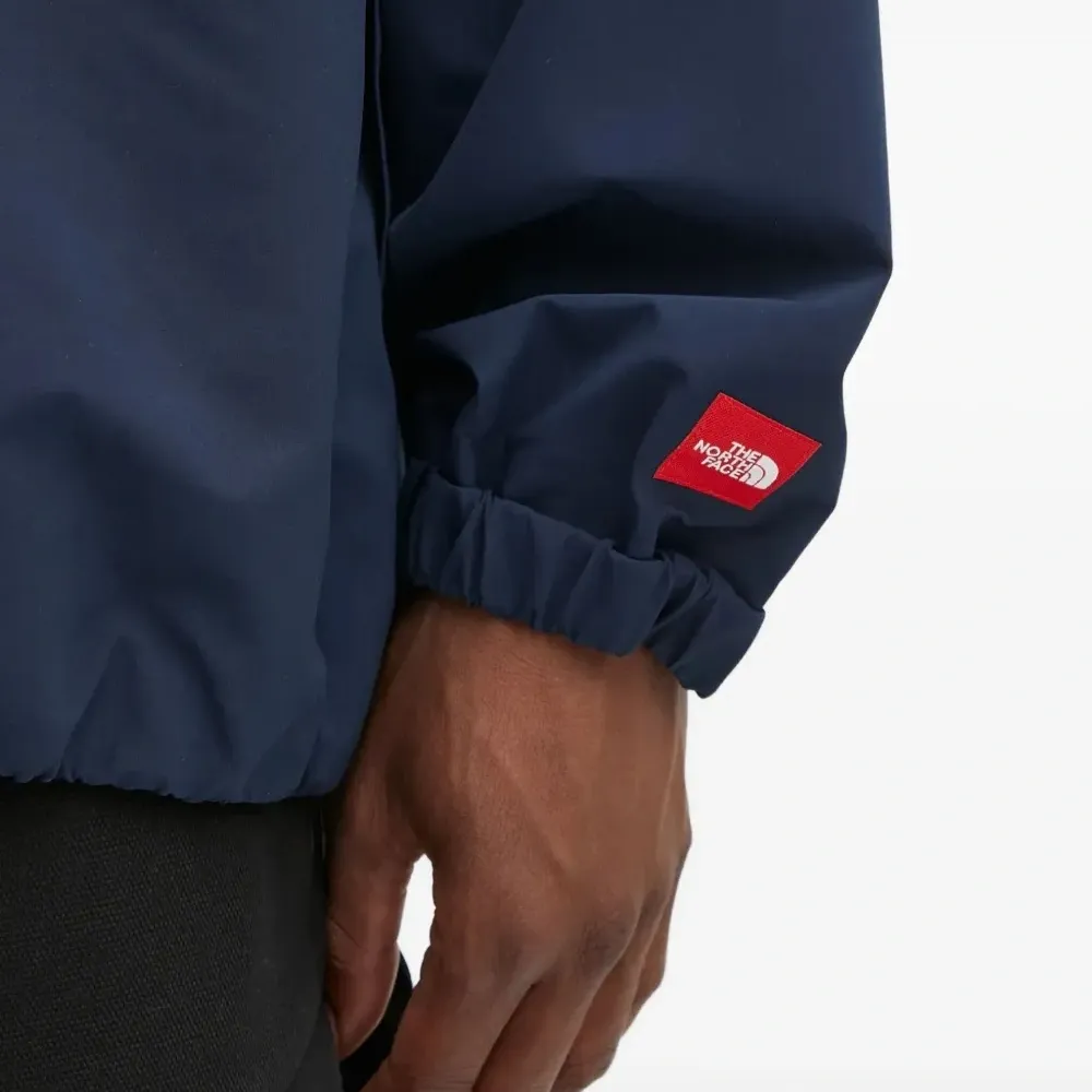 Куртка на пуговицах с кулиской