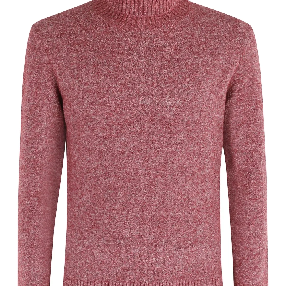 Свитер в рубчик с высоким воротником