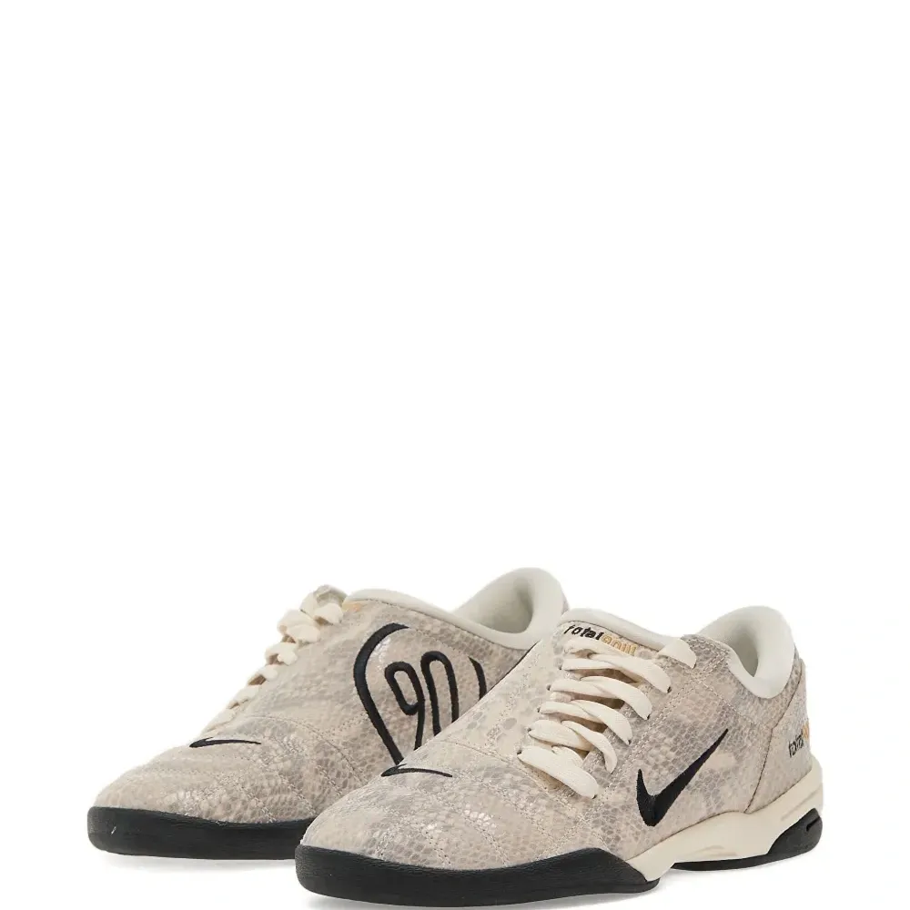 Кроссовки Total 90 SE