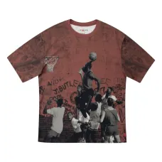 Футболка с круглым вырезом