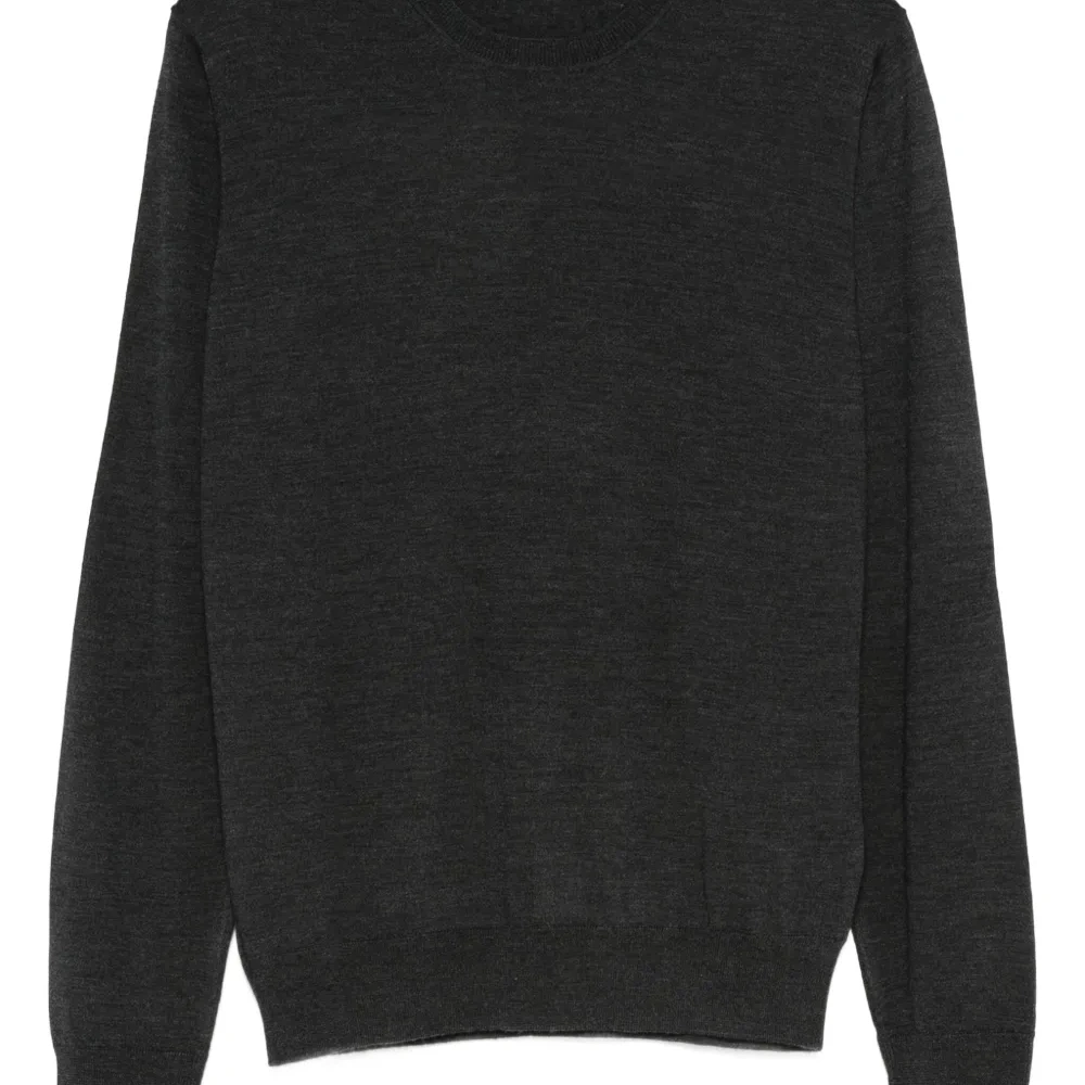 Свитер из шерсти мериноса