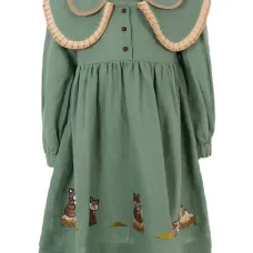 Платье с широким воротником и вышивкой Платье с широким воротником и вышивкой