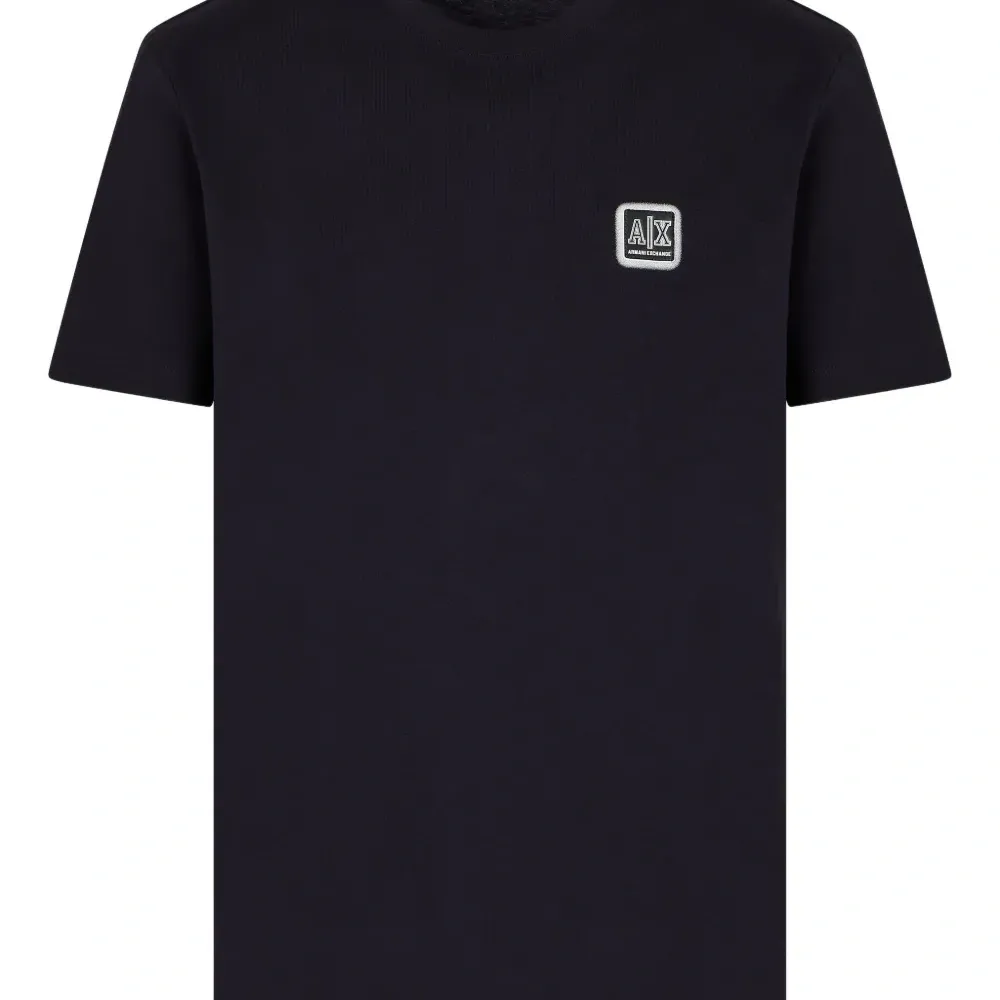 Футболка с нашивкой-логотипом