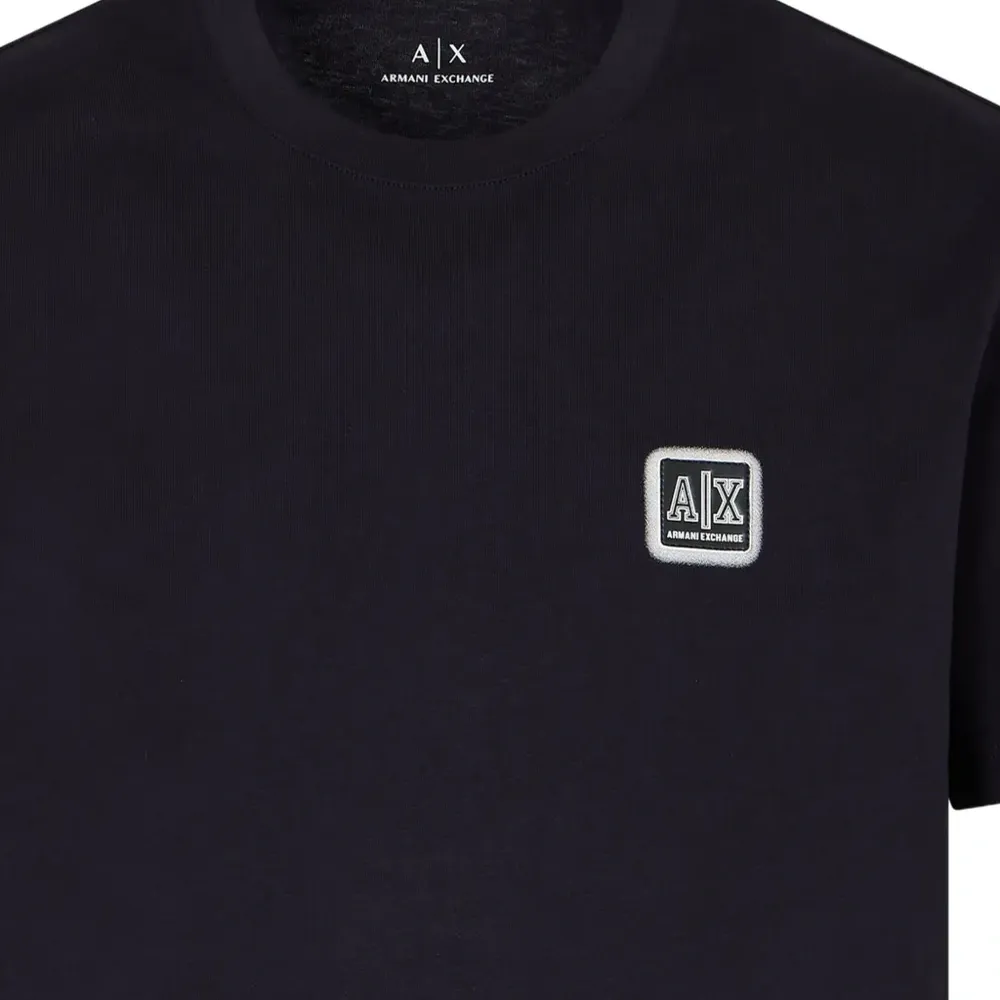 Футболка с нашивкой-логотипом