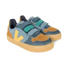 Кроссовки V-10