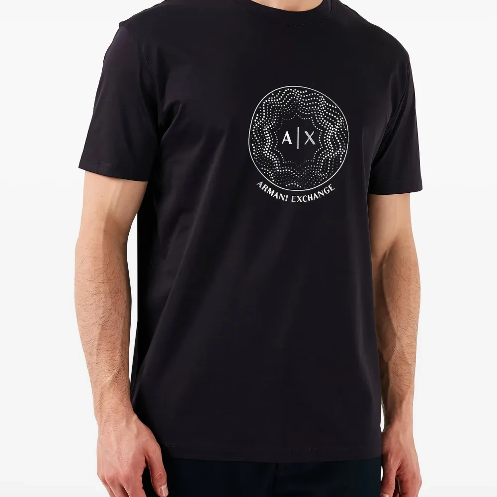 Футболка с логотипом