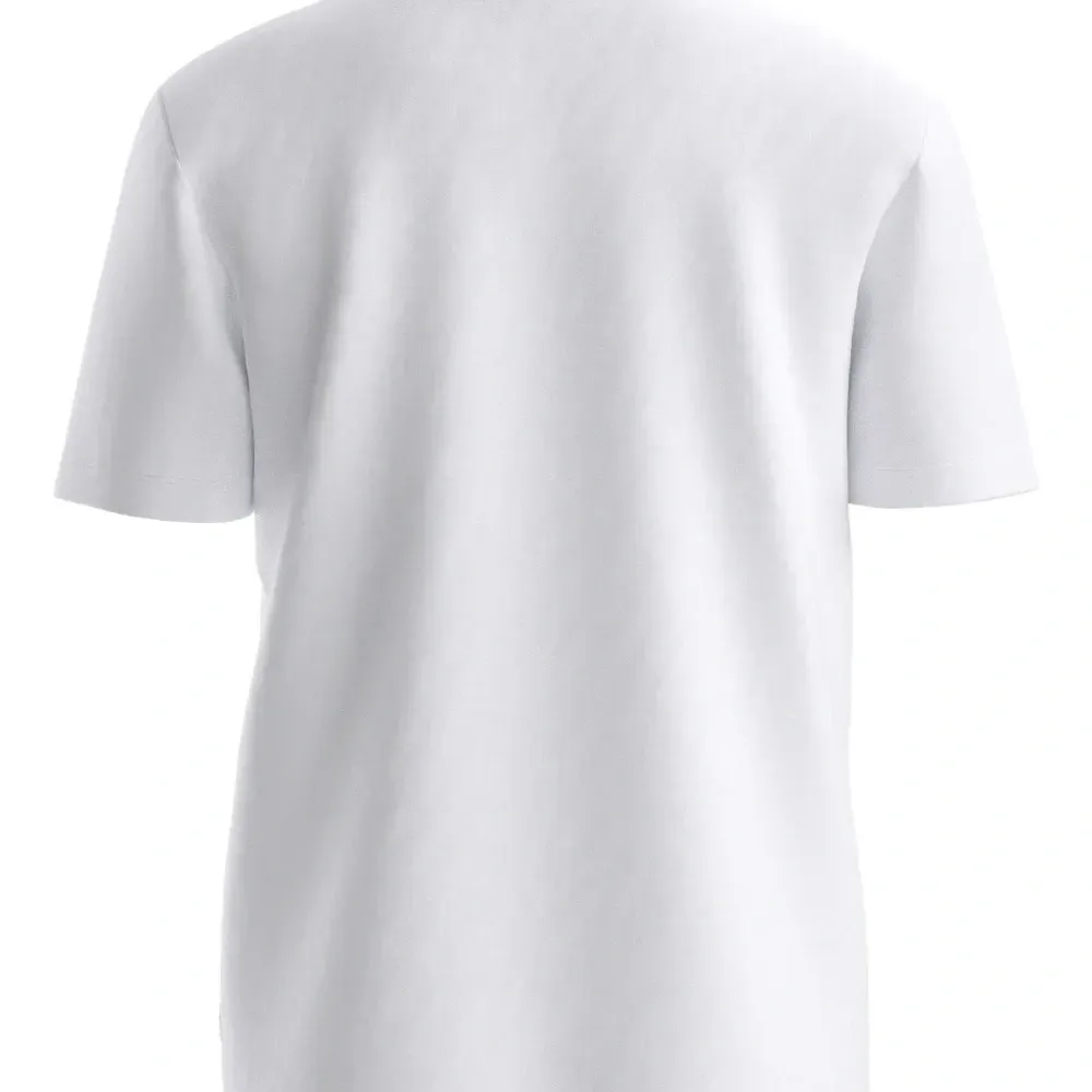 Футболка с вышитым логотипом