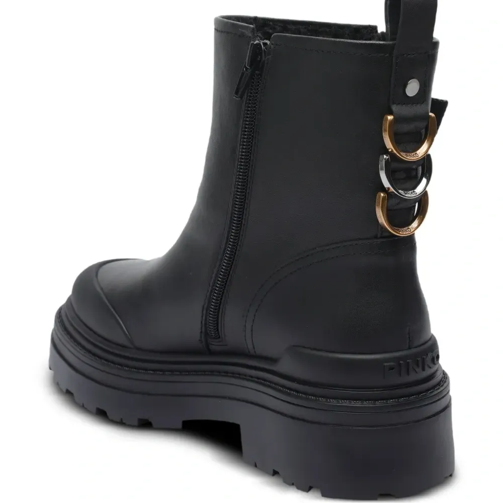 Ботинки на молнии с пряжками