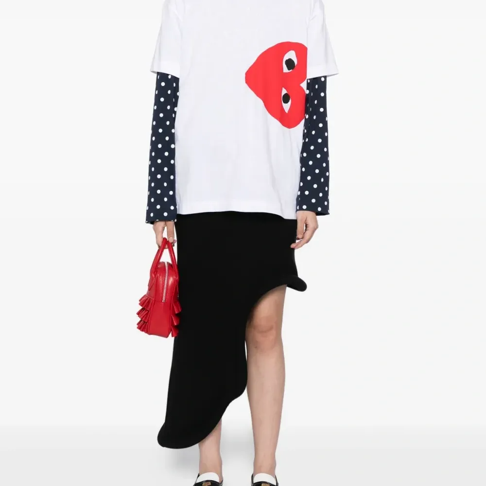 Футболка с принтом в виде сердца