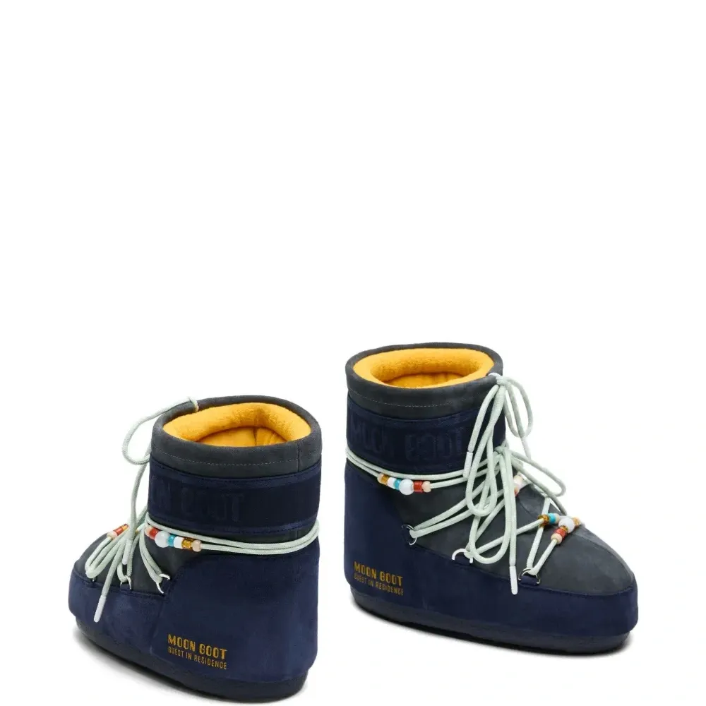 Ботинки из коллаборации с Guest In Residence