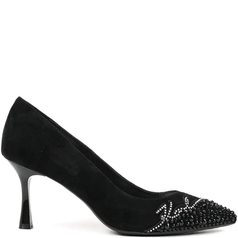 Декорированные туфли с заостренным носком