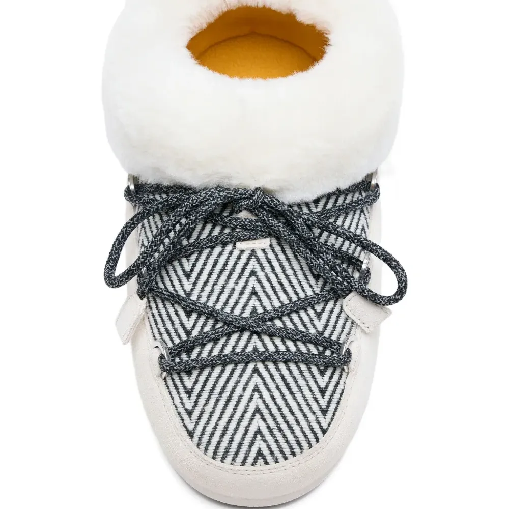 Зимние ботинки с узором шеврон