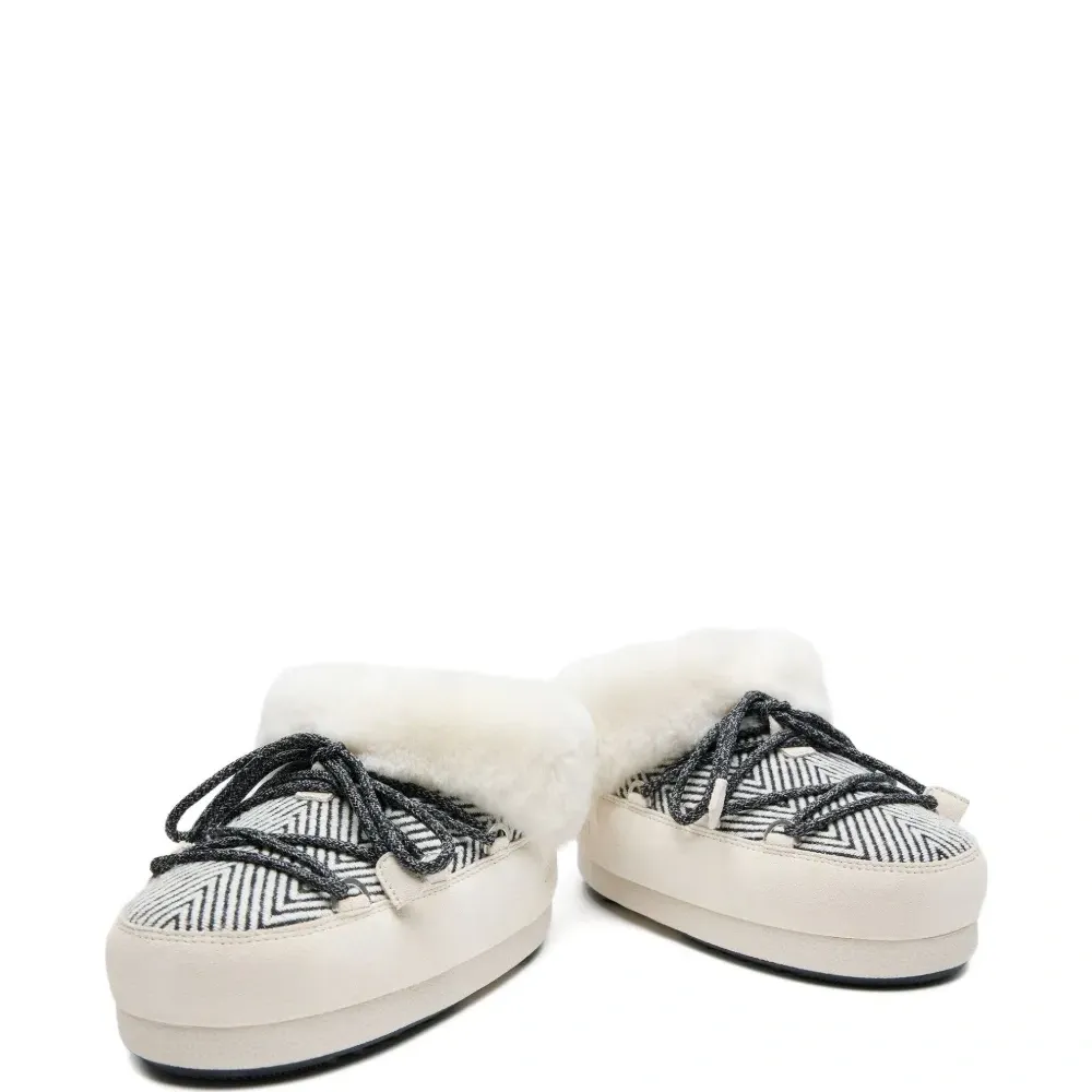 Зимние ботинки с узором шеврон