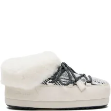 Зимние ботинки с узором шеврон