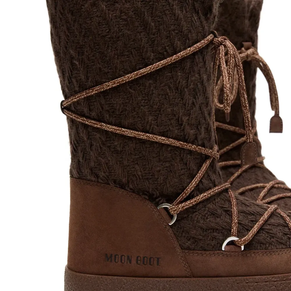 Ботинки на шнуровке Ботинки на шнуровке