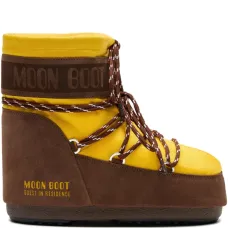 Высокие ботинки на шнуровке